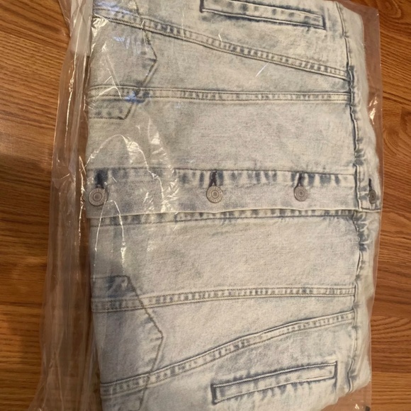 Levi’s premium trucker jacket Light Blue Spirit St - Picture 2 of 2